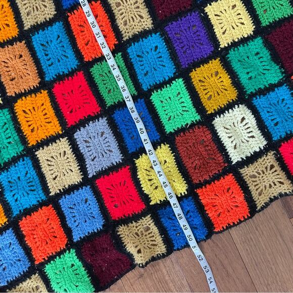 Vintage | Handmade Hand Crocheted Granny Square Flower Garden Blanket Afghan - Picture 6 of 6